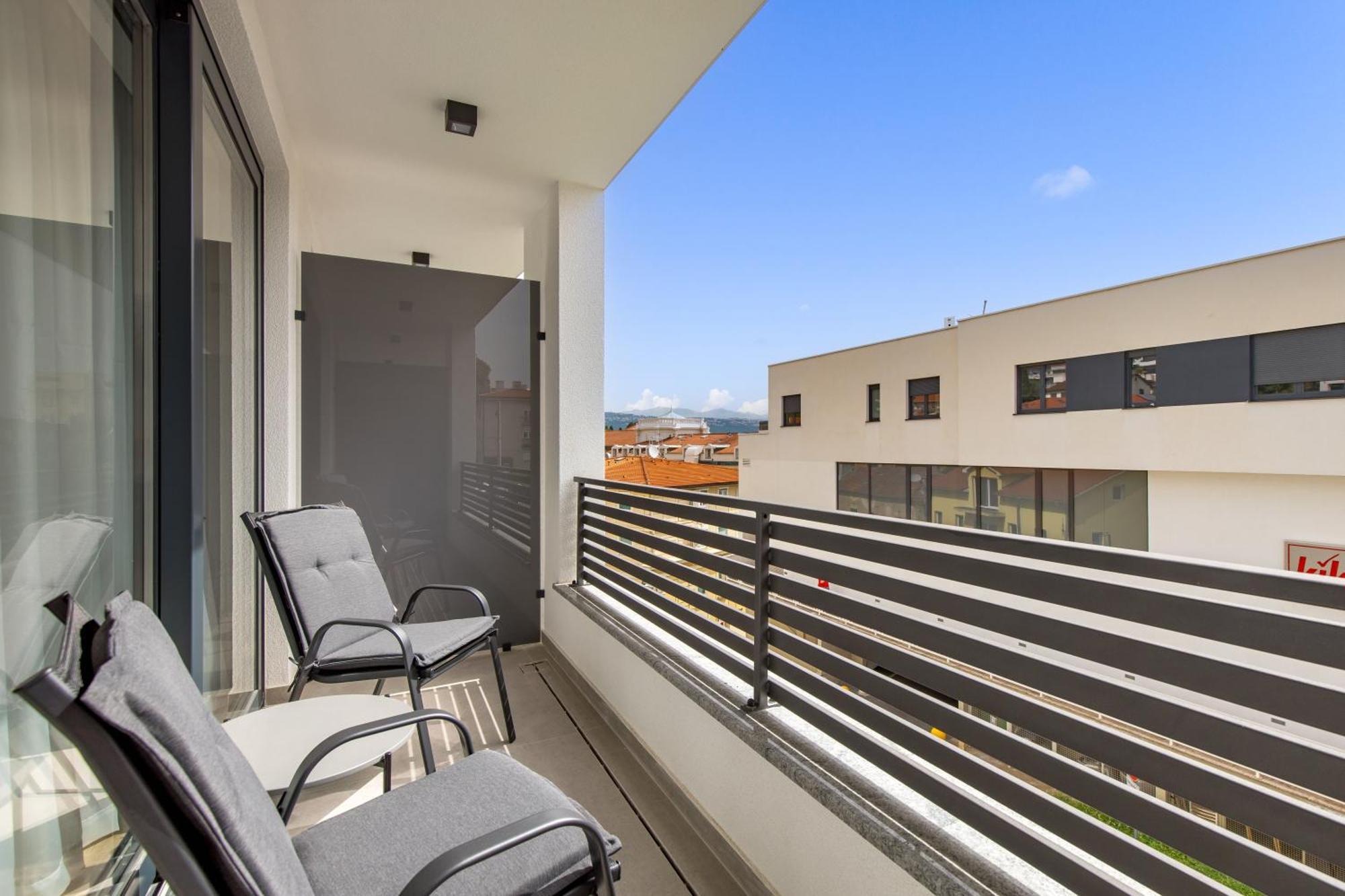 Belinda Apartments With Balcony & Private Parking Opatija Exteriér fotografie