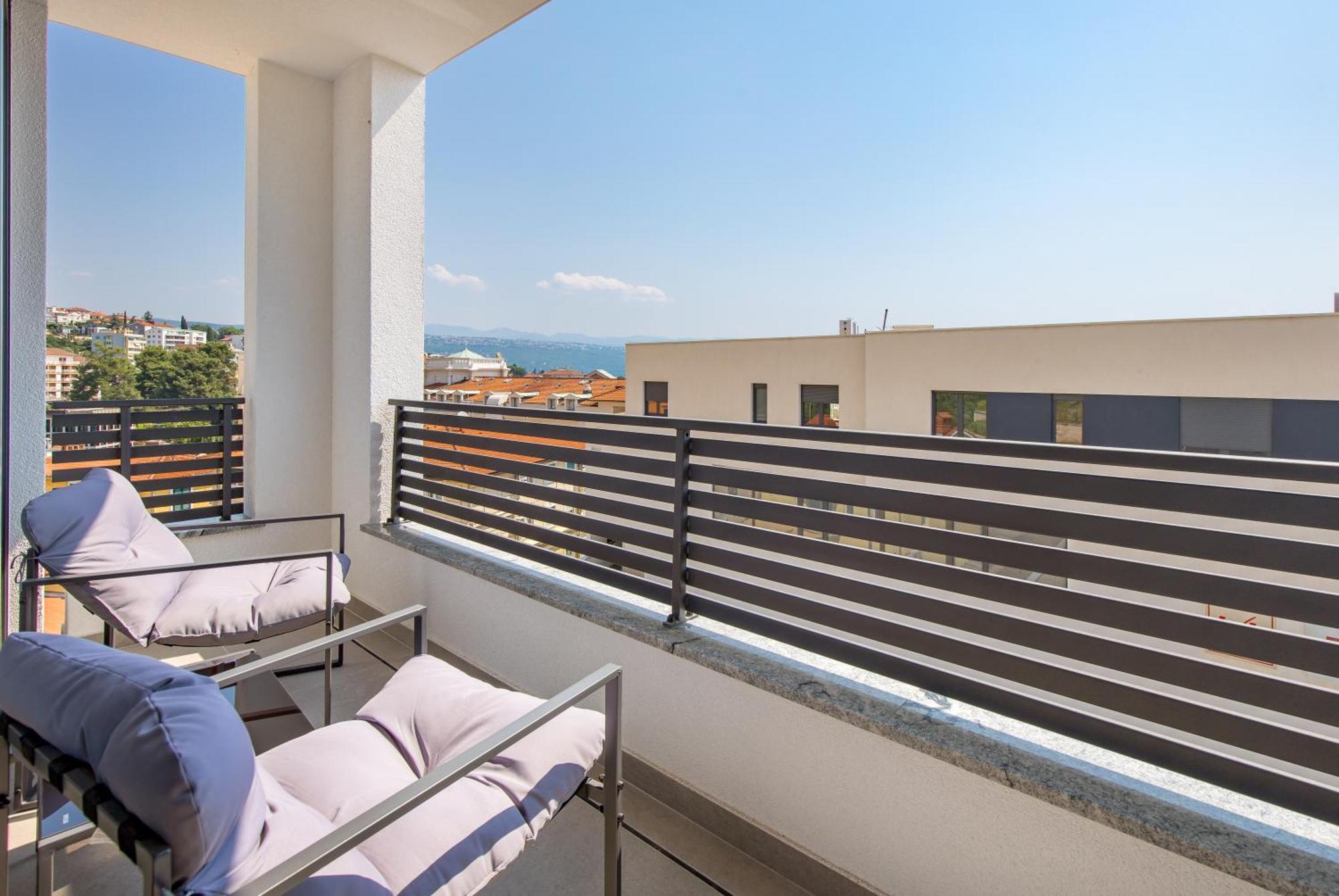 Belinda Apartments With Balcony & Private Parking Opatija Exteriér fotografie