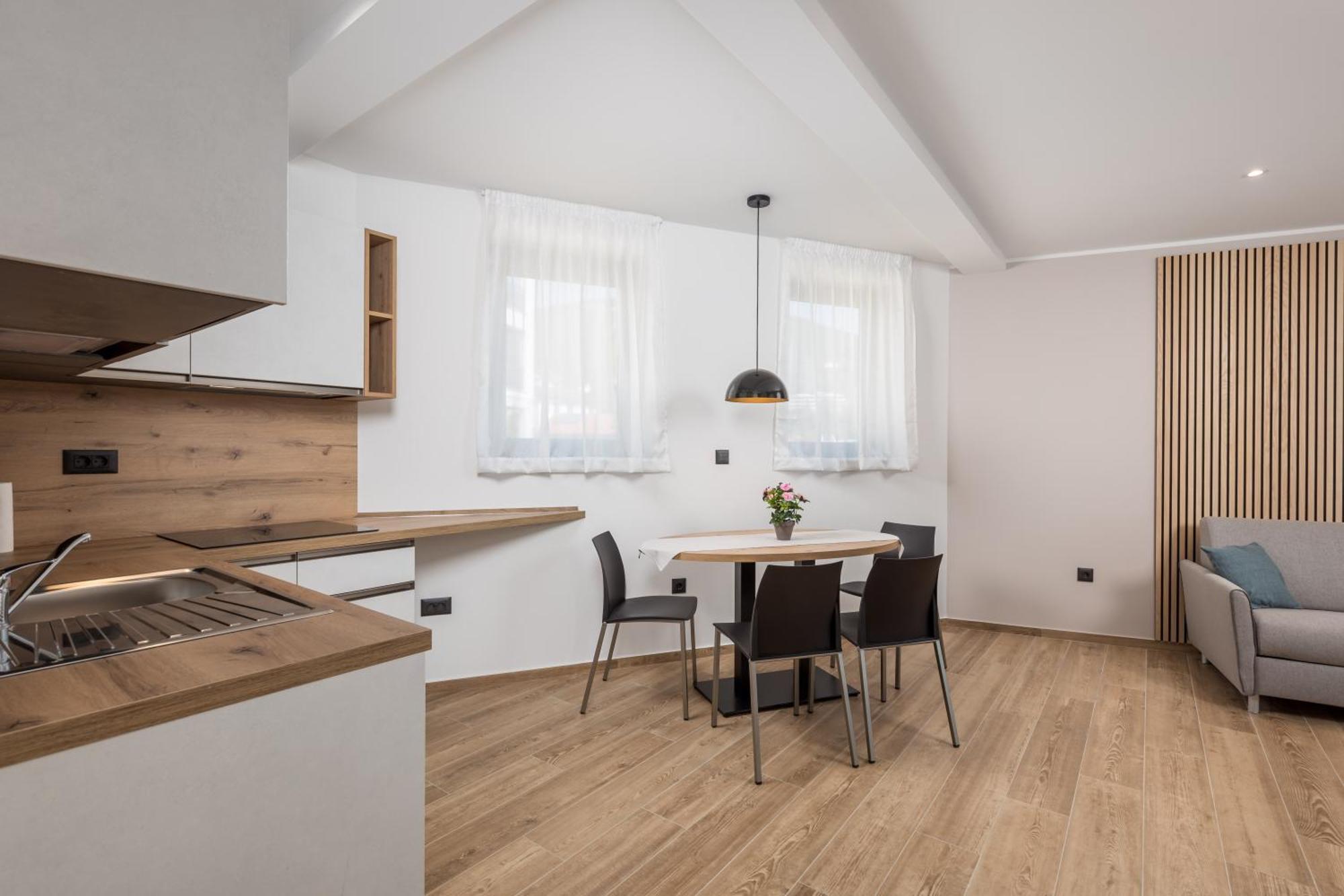 Belinda Apartments With Balcony & Private Parking Opatija Exteriér fotografie